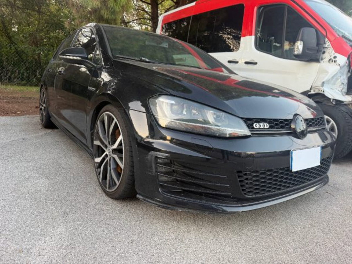 Volkswagen Golf GTD 2.0 TDI 5p. BlueMotion Technology (2)
