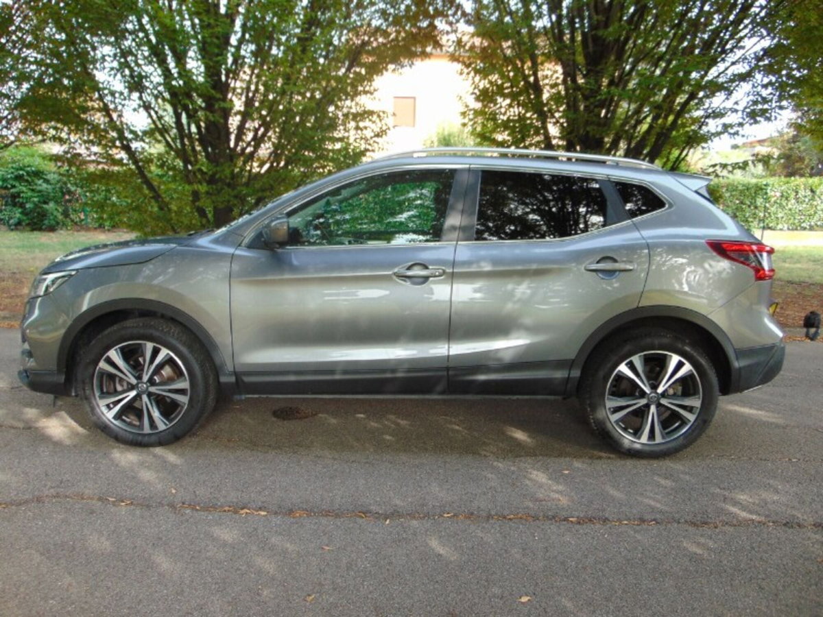 Nissan Qashqai 1.2 DIG-T N-Connecta (4)