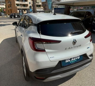 Renault Captur Full Hybrid E-Tech 145 CV Business (14)