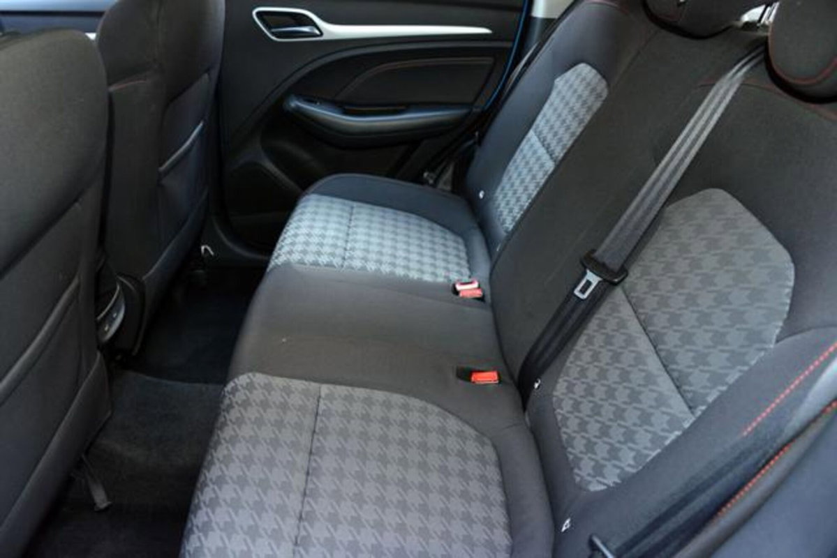 Mg ZS 1.5 Classic Comfort (19)