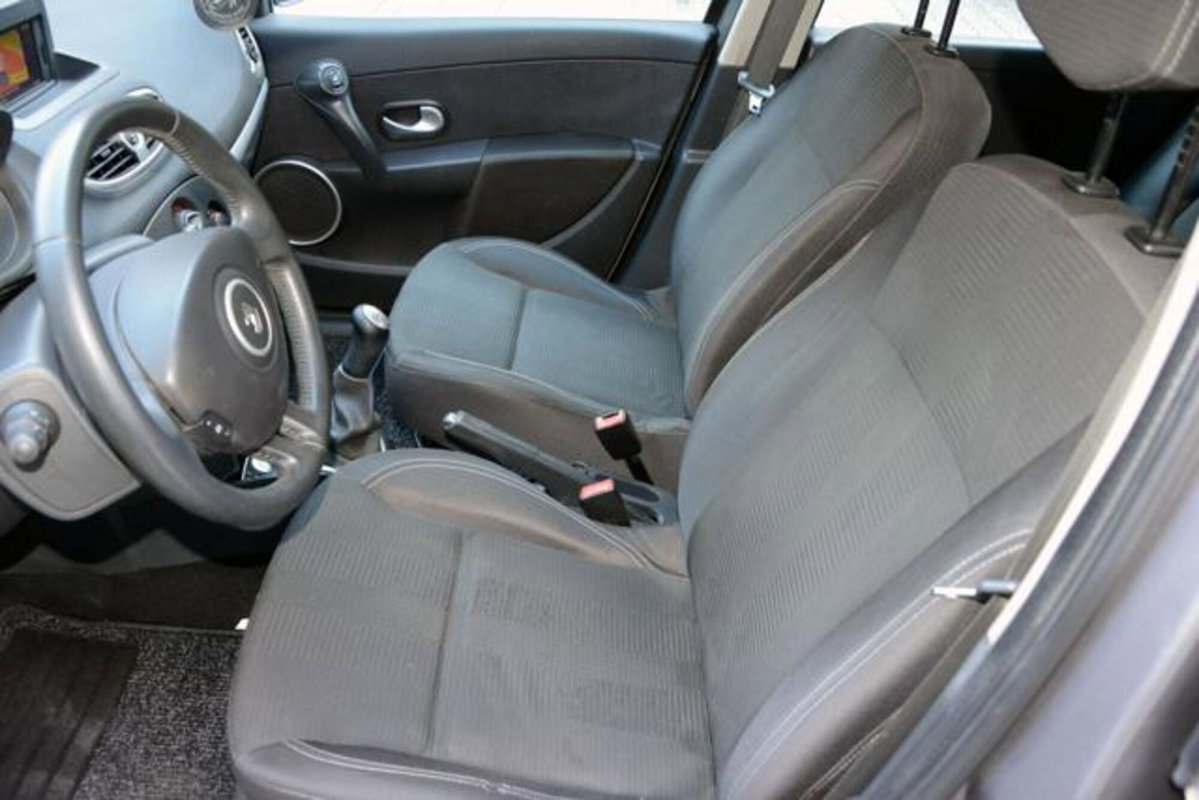 Renault Clio 1.2 16V 5 porte GPL Dynamique (10)