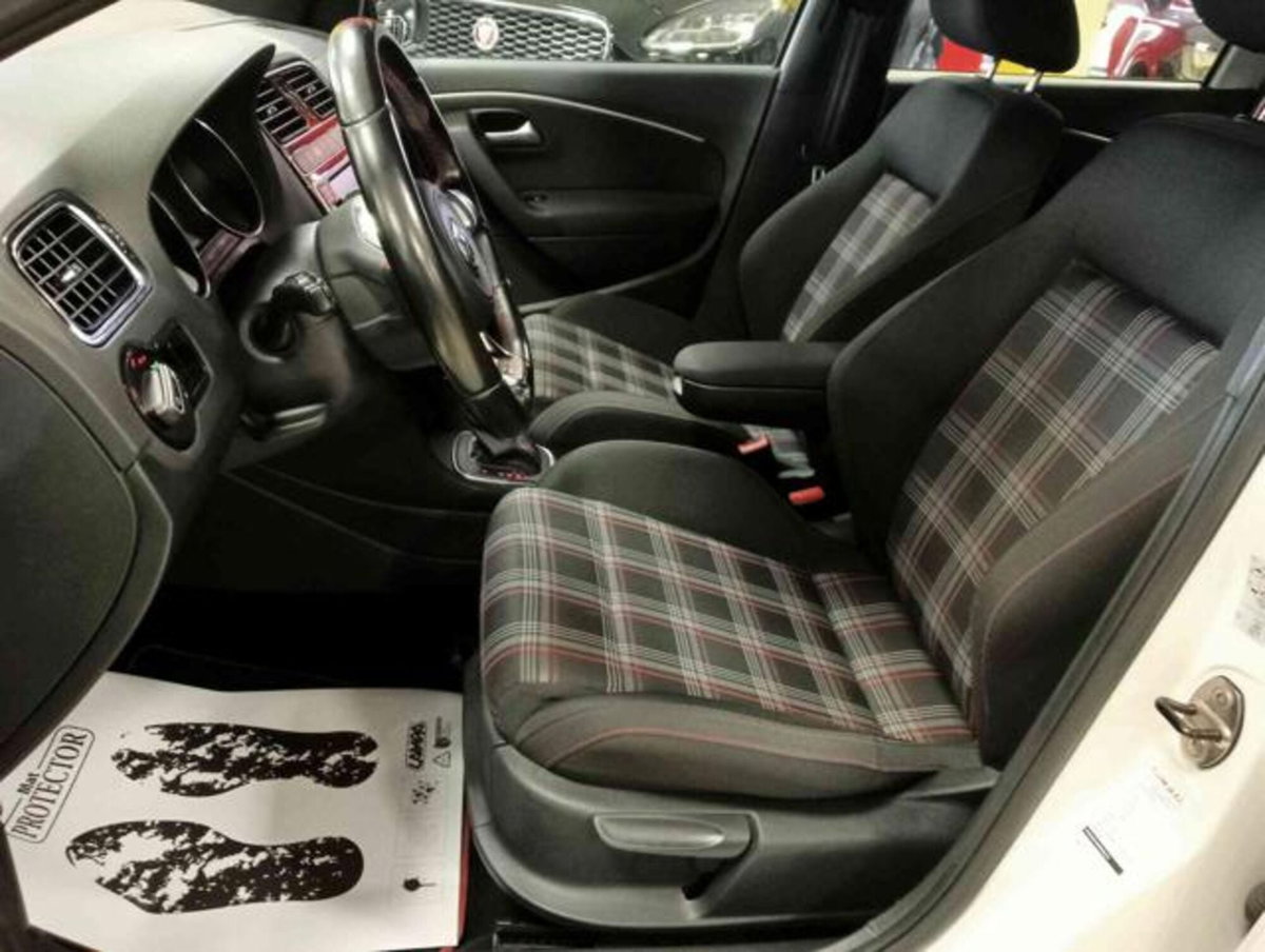 Volkswagen Polo GTI 1.8 5p. DSG BlueMotion Technology (2)