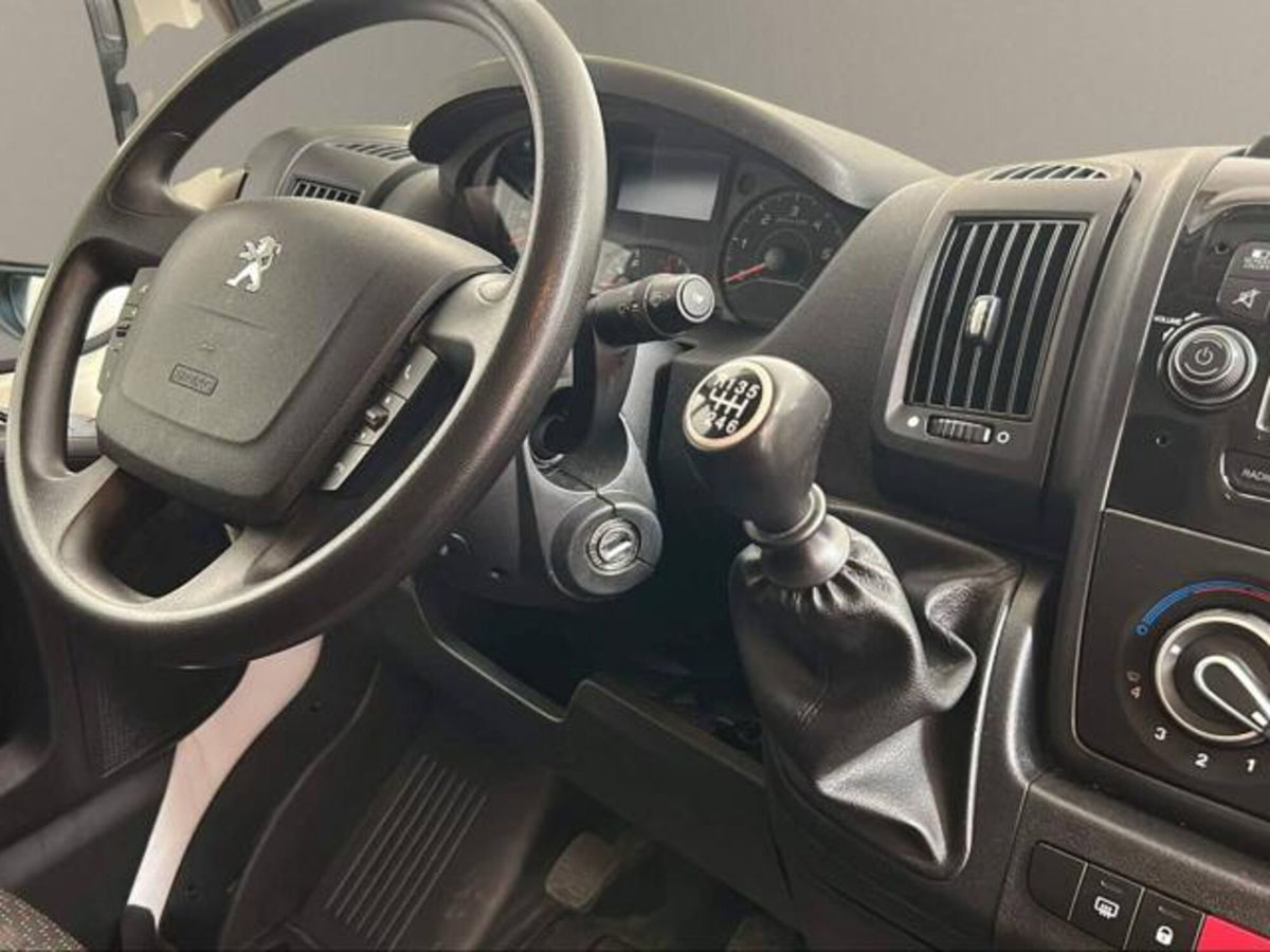 Peugeot Boxer Furgone 35 L2H2 2.2 diesel 140cv S&S semivetrato (19)