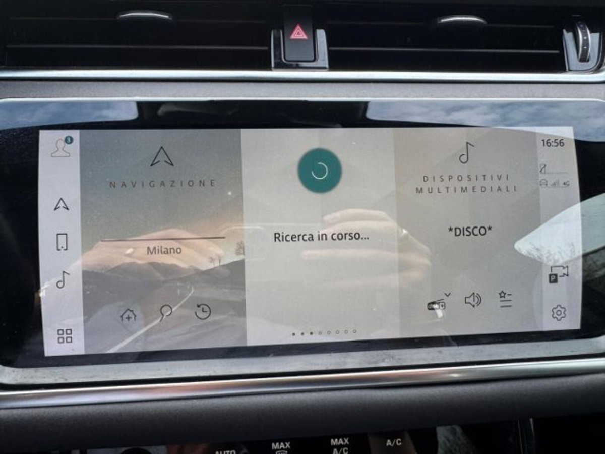 Land Rover Range Rover Evoque 2.0D I4 163CV AWD Auto R-Dynamic SE (10)