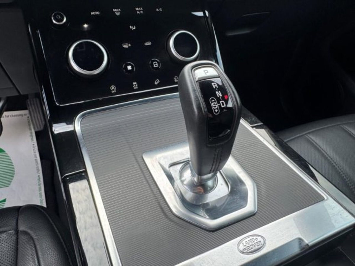 Land Rover Range Rover Evoque 2.0D I4 163CV AWD Auto R-Dynamic SE (15)