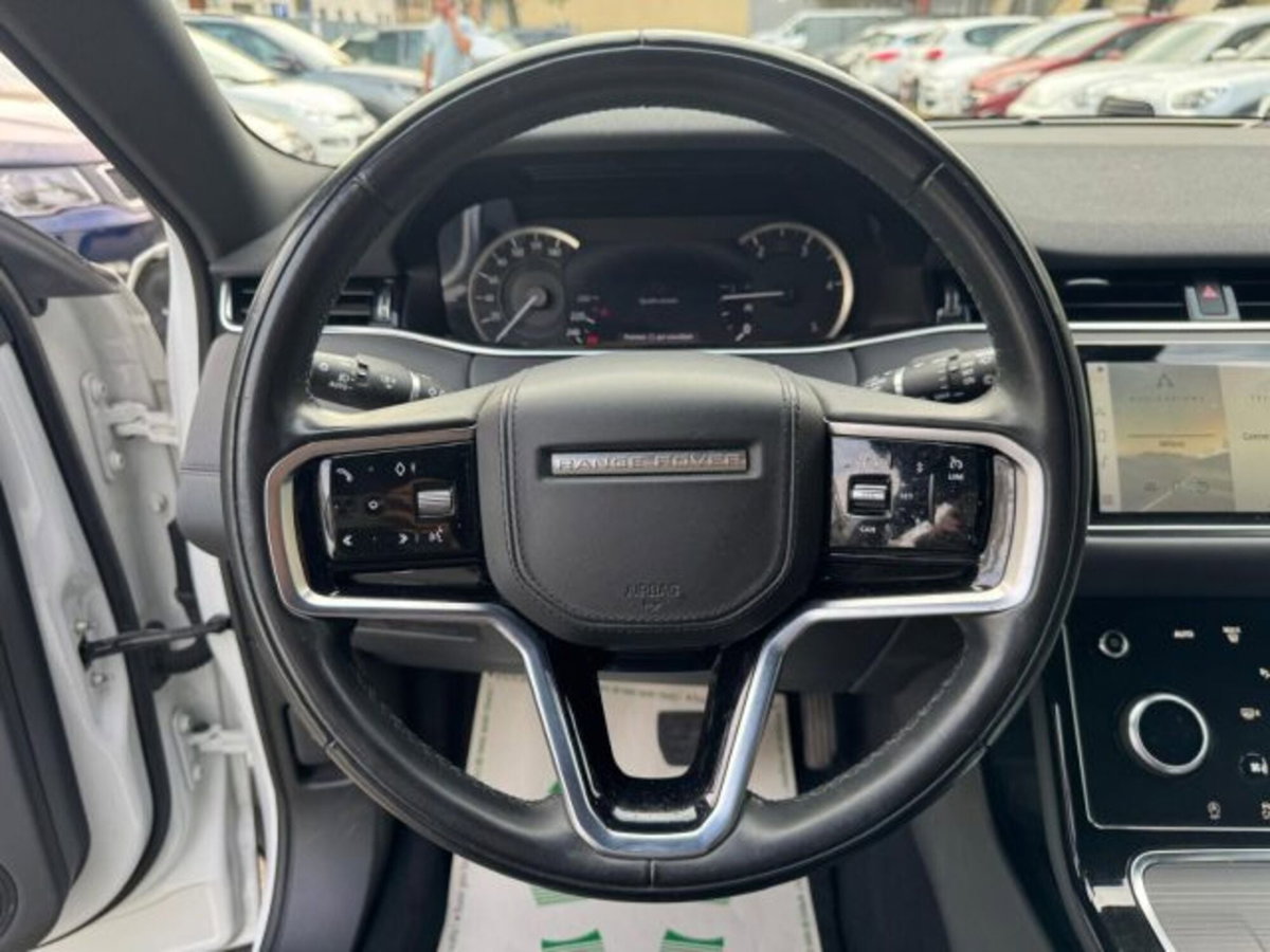 Land Rover Range Rover Evoque 2.0D I4 163CV AWD Auto R-Dynamic SE (8)