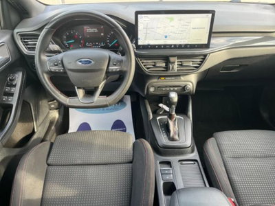 Ford Focus Station Wagon 1.0 EcoBoost Hybrid 155 CV SW ST-Line (13)