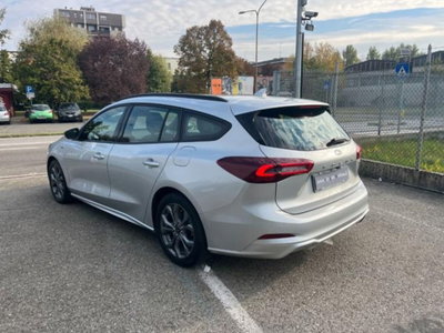 Ford Focus Station Wagon 1.0 EcoBoost Hybrid 155 CV SW ST-Line (4)