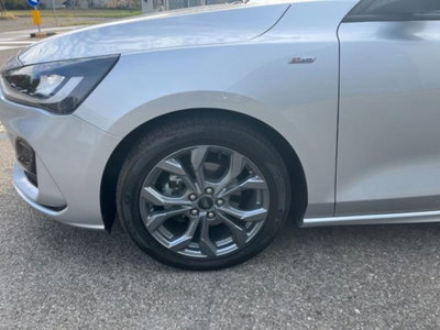 Ford Focus Station Wagon 1.0 EcoBoost Hybrid 155 CV SW ST-Line (5)