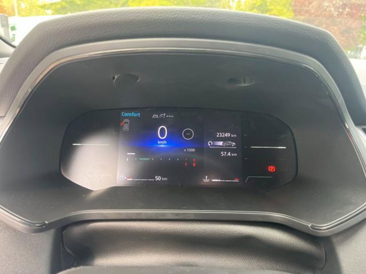 Renault Captur TCe 90 CV Techno (6)