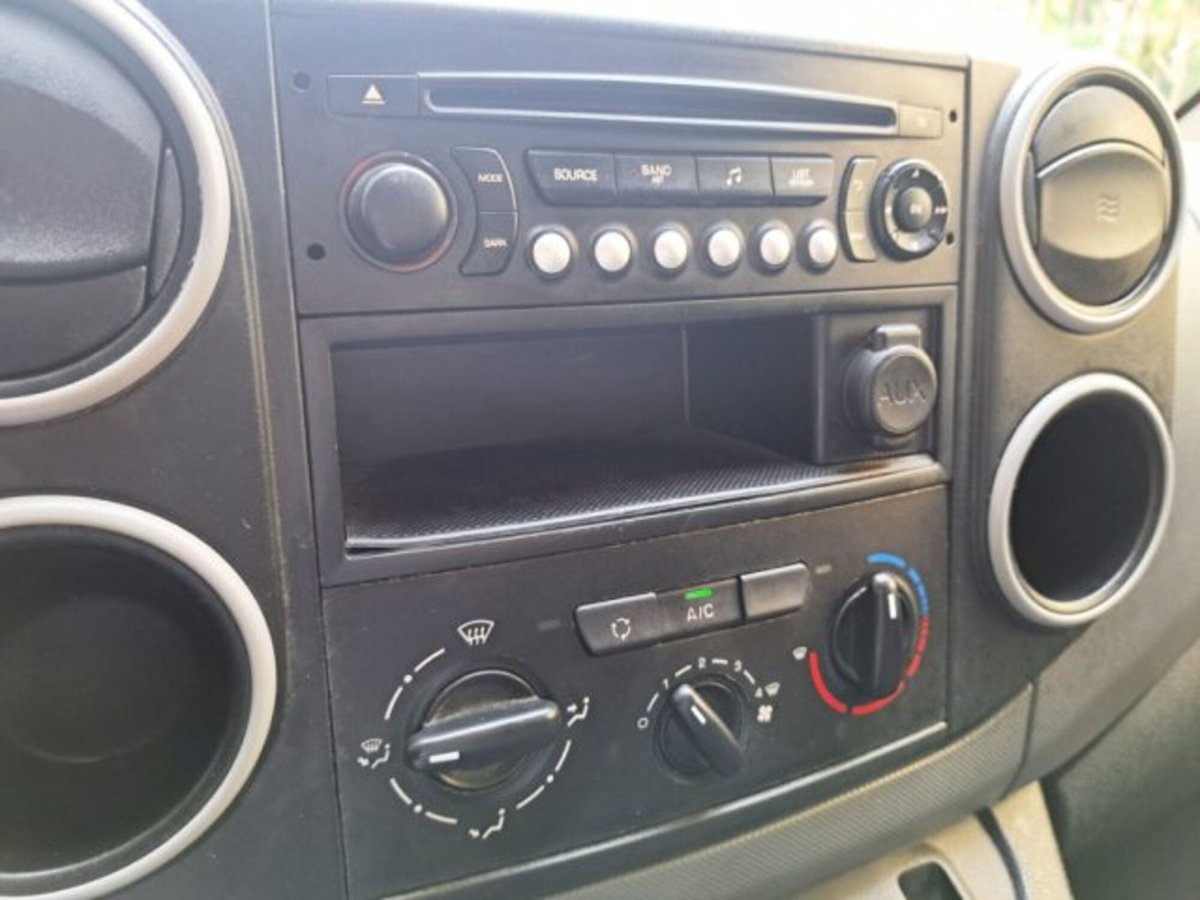 Citroen Berlingo Furgone BlueHDi 100 S&S Van 3 posti Club L1 (17)