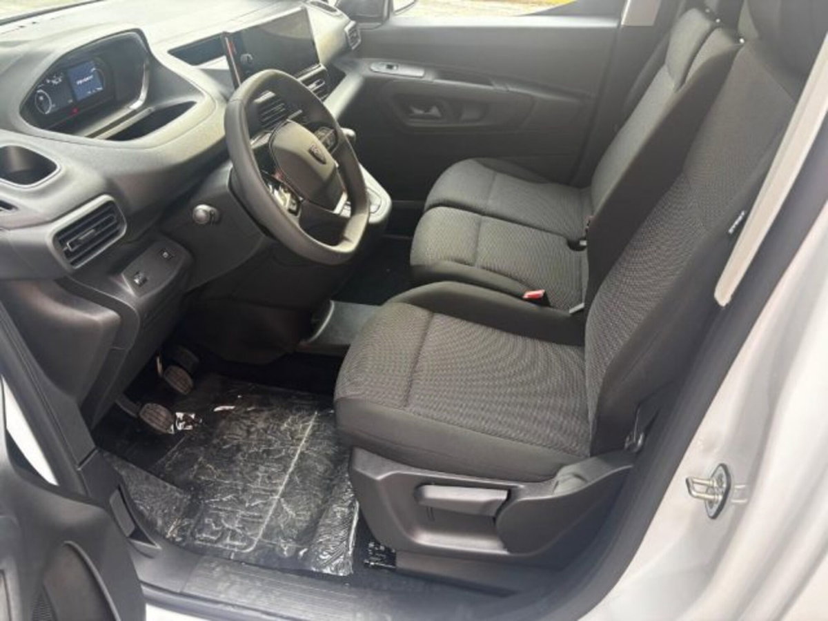 Peugeot Partner Furgone XL 1.5 diesel 100cv S&S (5)