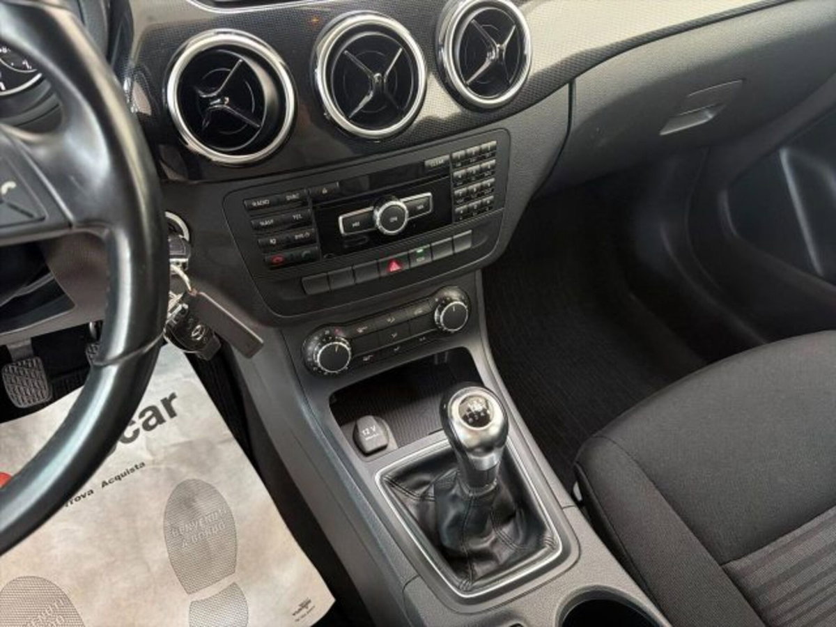 Mercedes-Benz Classe B 180 CDI Premium (11)