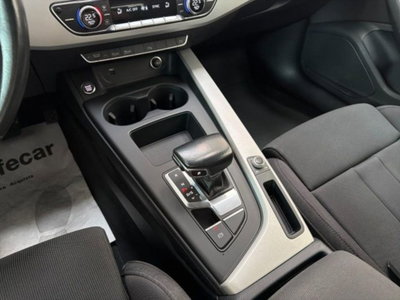 Audi A4 Avant 30 TDI/136 CV S tronic S line edition (11)