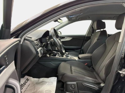 Audi A4 Avant 30 TDI/136 CV S tronic S line edition (12)