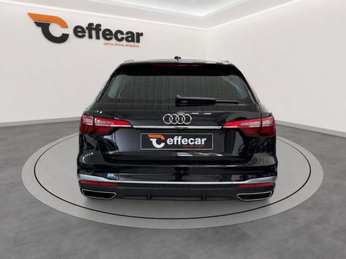 Audi A4 Avant 30 TDI/136 CV S tronic S line edition (5)