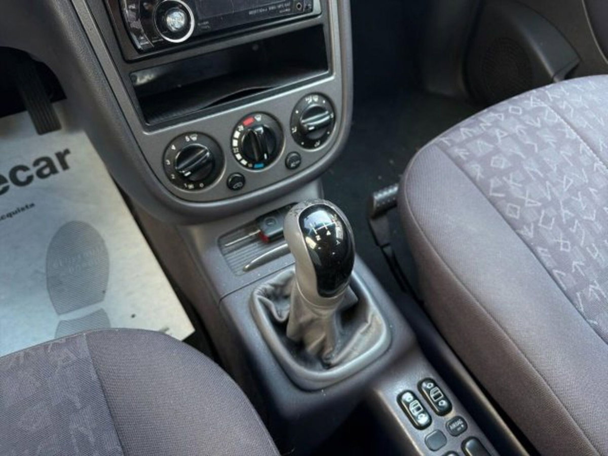 Mercedes-Benz Classe A 140 cat Classic (11)
