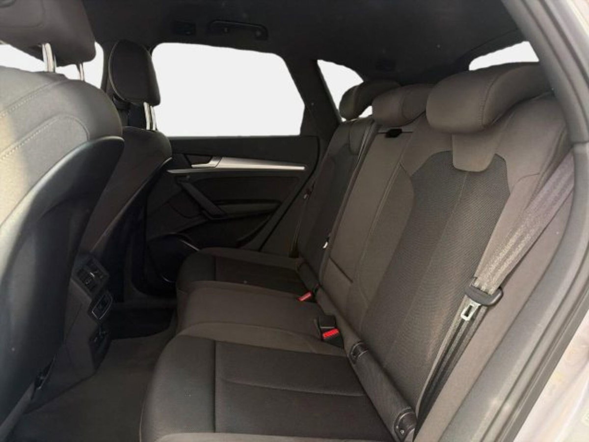 Audi Q5 40 TDI 204 CV quattro S tronic Business (13)