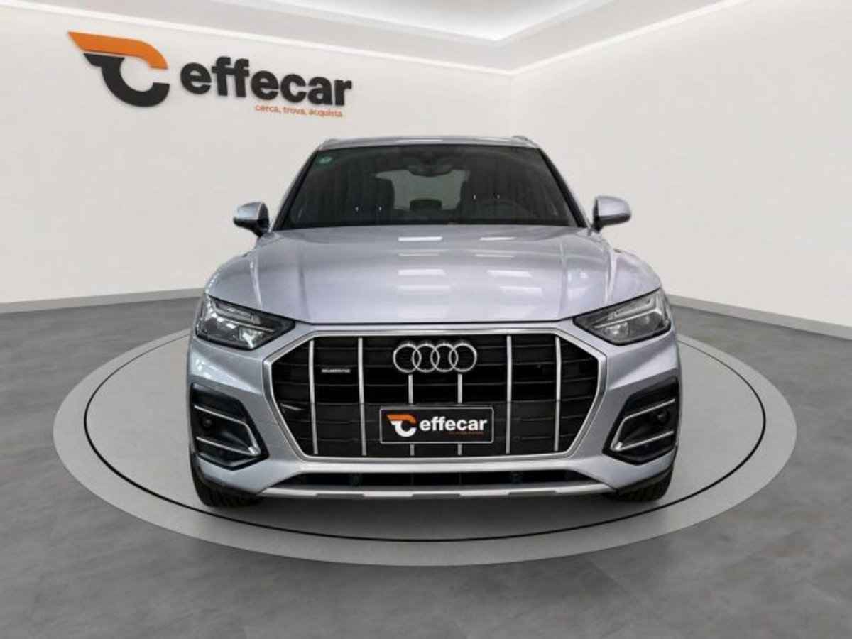 Audi Q5 40 TDI 204 CV quattro S tronic Business (2)