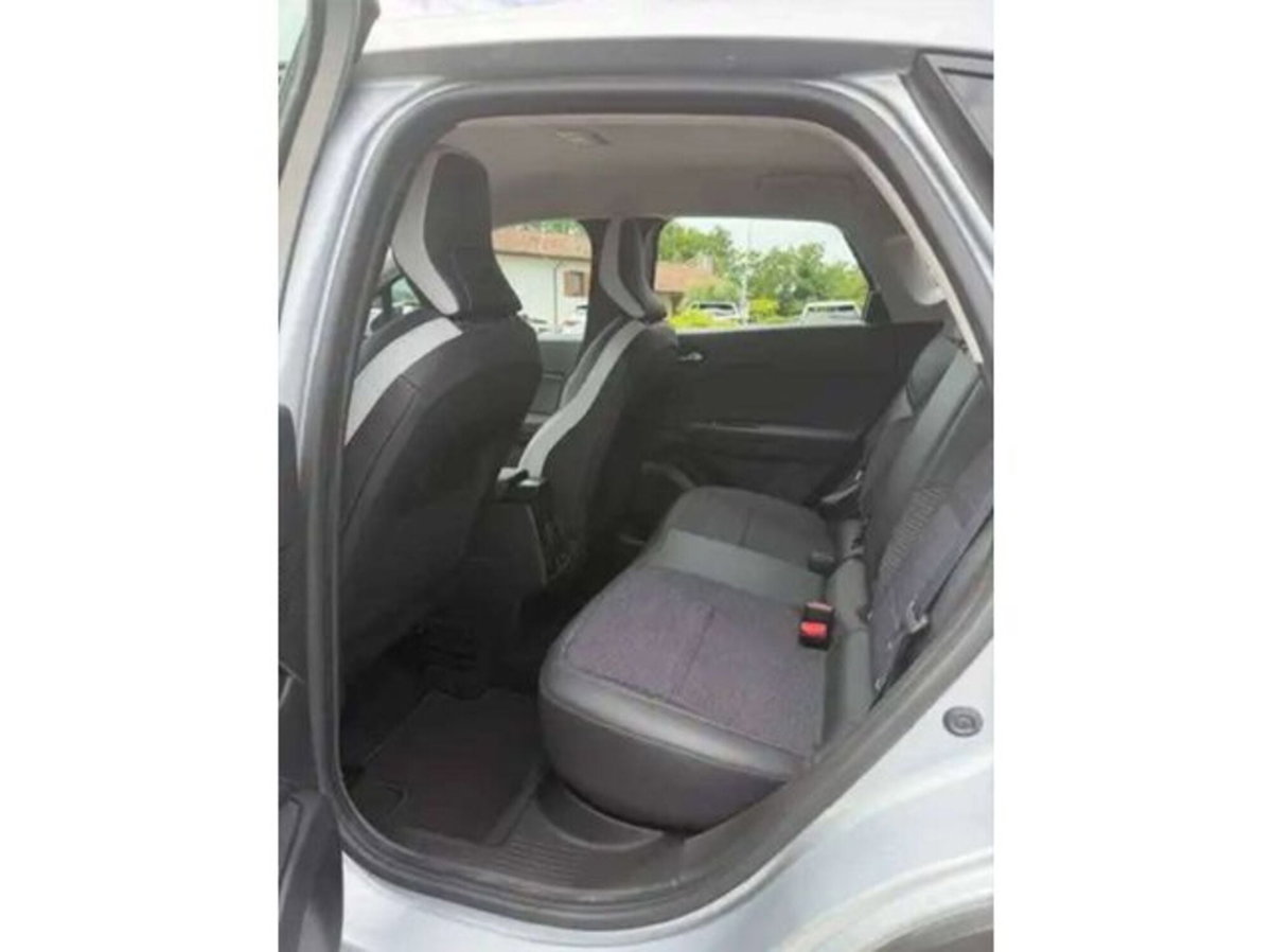 Renault Captur Plug-in Hybrid E-Tech 160 CV Intens (13)