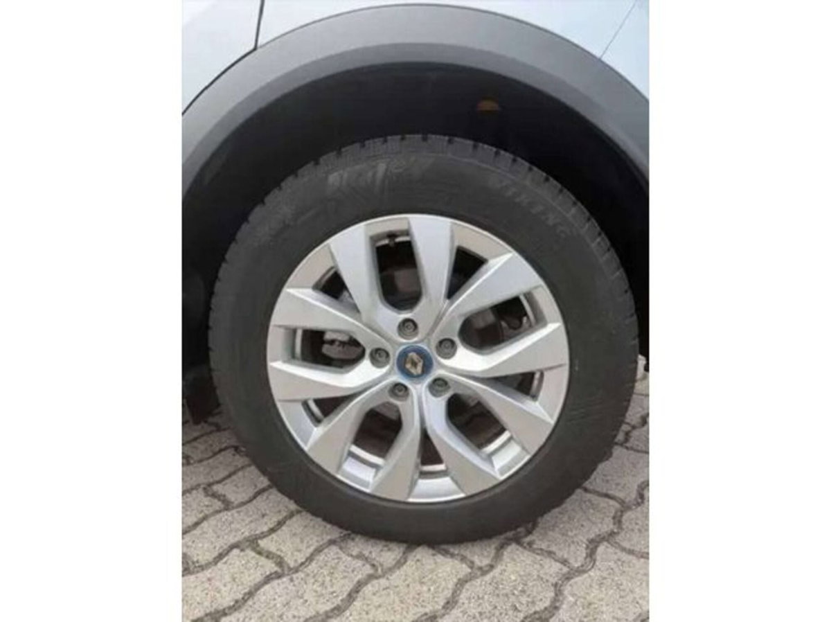 Renault Captur Plug-in Hybrid E-Tech 160 CV Intens (15)