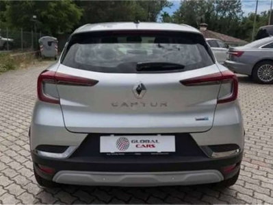 Renault Captur Plug-in Hybrid E-Tech 160 CV Intens (6)