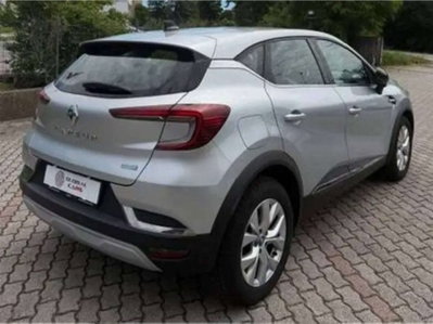 Renault Captur Plug-in Hybrid E-Tech 160 CV Intens (7)