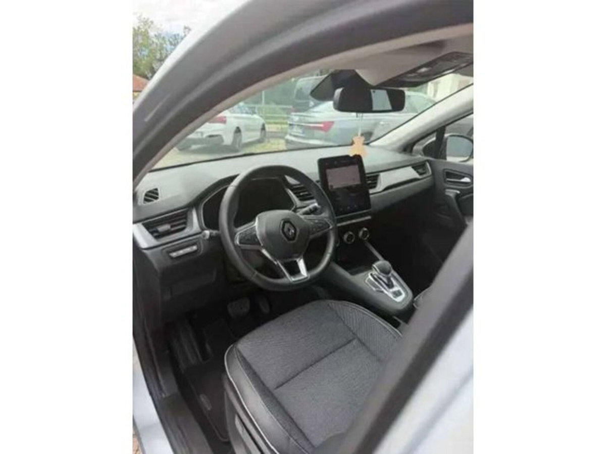 Renault Captur Plug-in Hybrid E-Tech 160 CV Intens (9)
