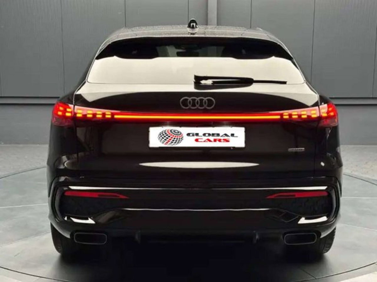 Audi Q5 Sportback 2.0 e-hybrid S line quattro 367cv s-tronic (4)