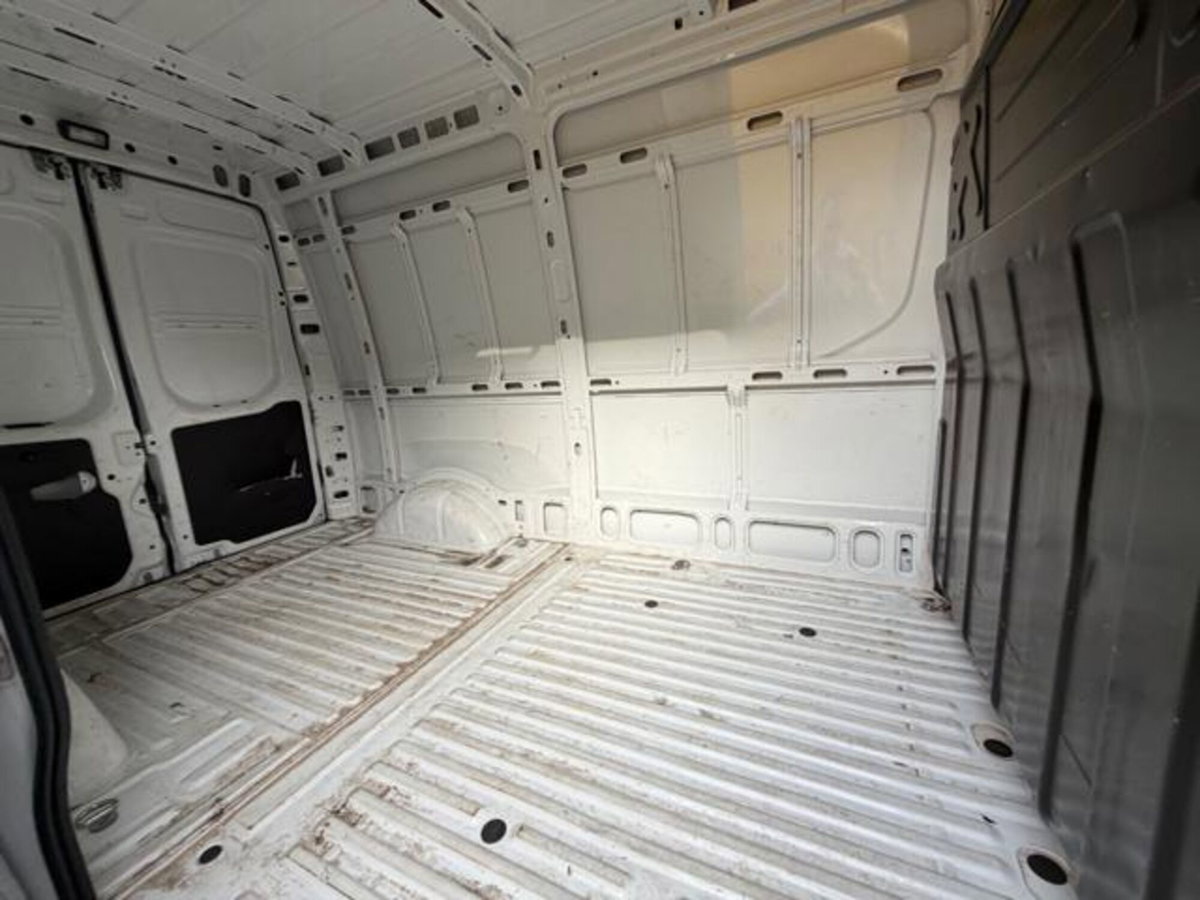 Iveco Daily Furgone 35S12V 2.3 HPT PM-SL-TA Furgone (10)