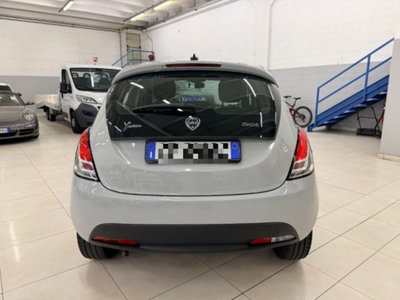Lancia Ypsilon 1.0 FireFly 5 porte S&S Hybrid Ecochic Silver (6)