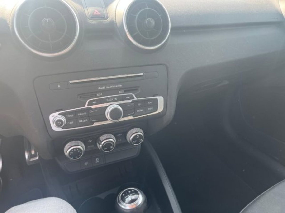 Audi A1 Sportback 1.4 TDI (13)