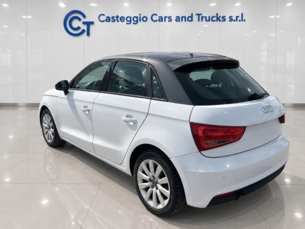 Audi A1 Sportback 1.4 TDI (2)