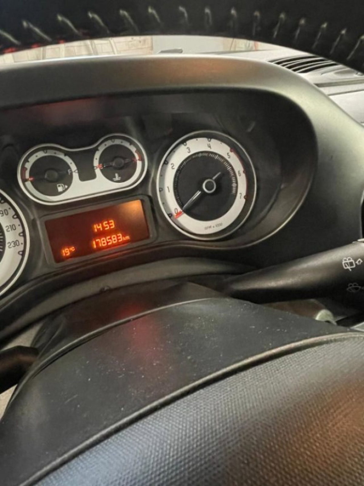 Fiat 500L 1.3 Multijet 95 CV Pop Star (8)