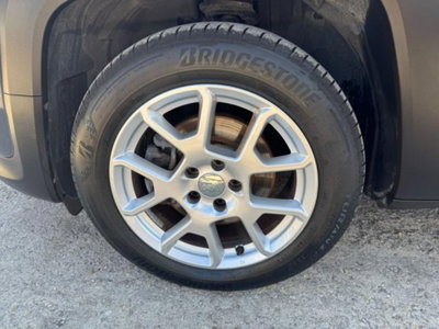 Jeep Renegade 1.3 T4 DDCT Longitude (15)