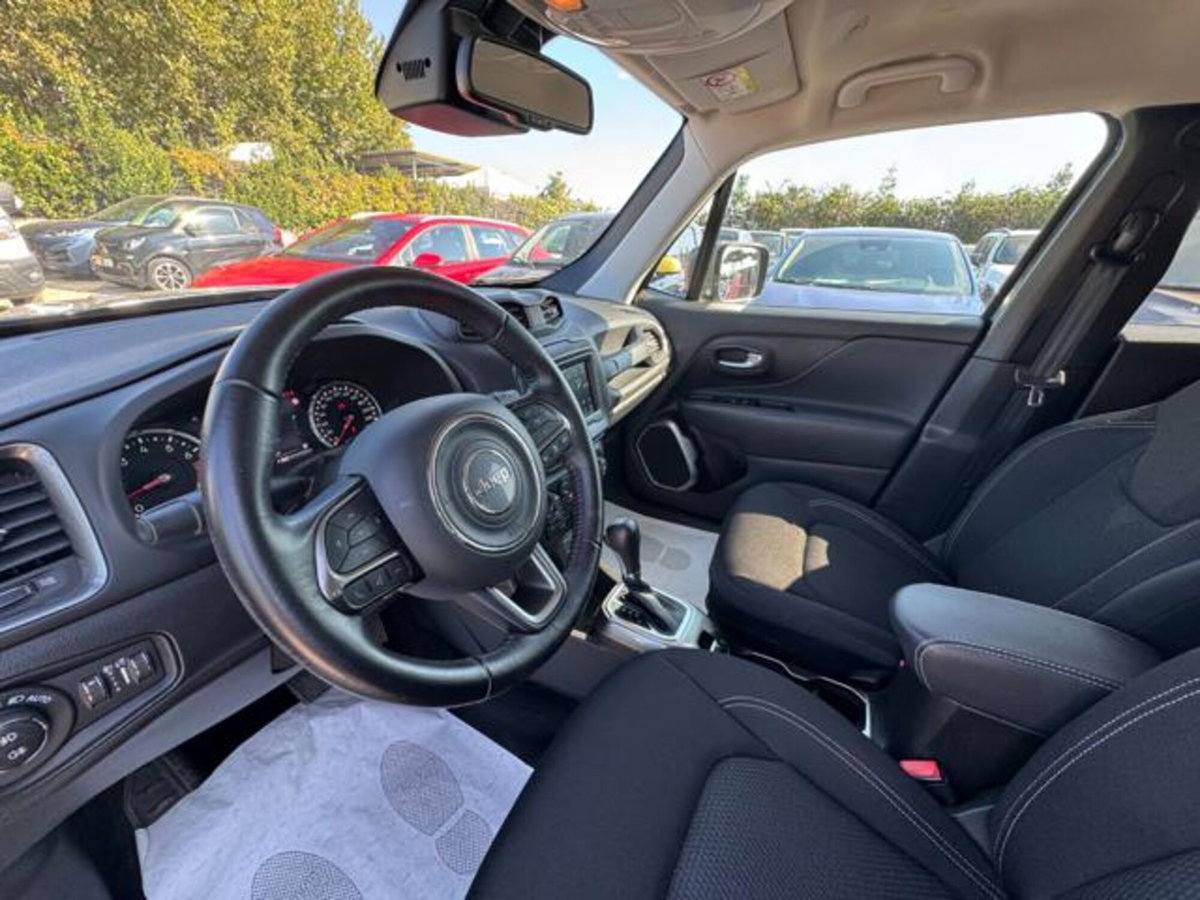Jeep Renegade 1.3 T4 DDCT Longitude (5)