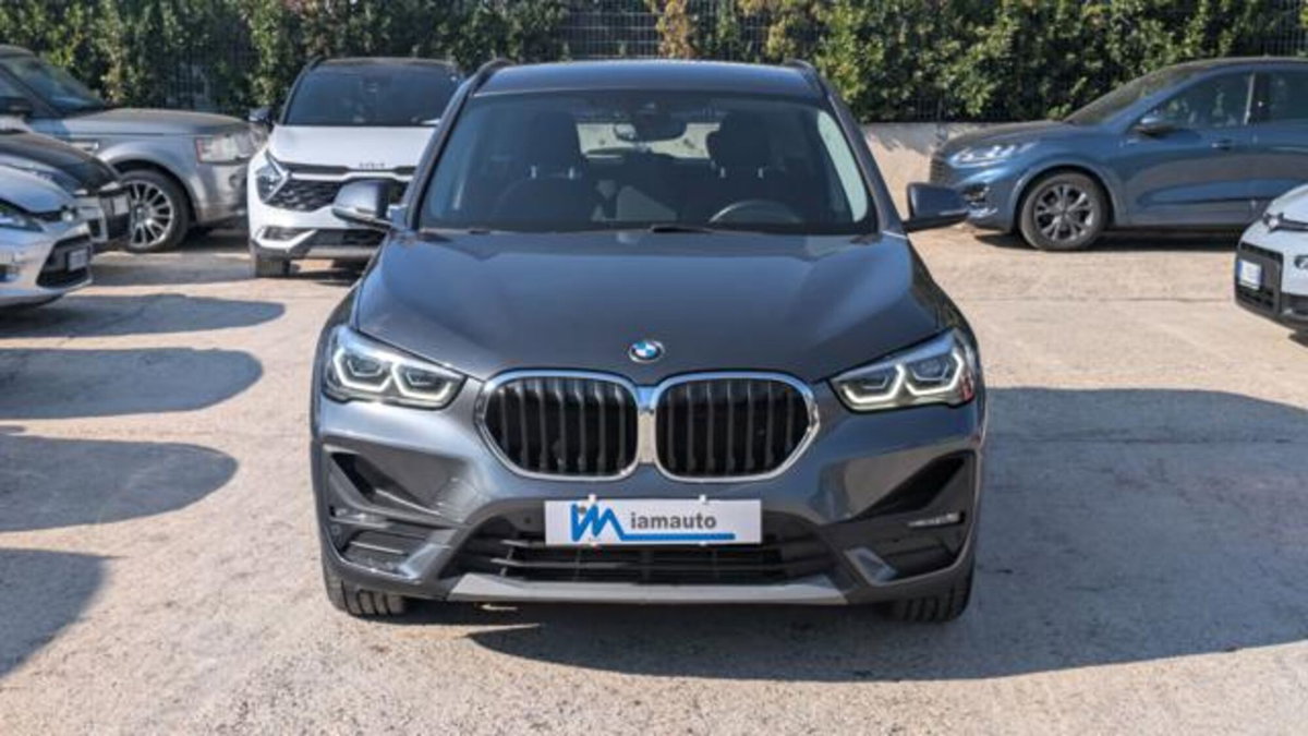 BMW X1 xDrive18d Business Advantage (14)