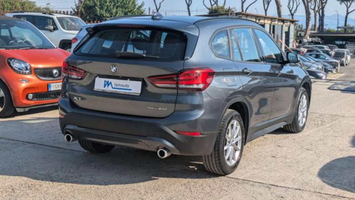 BMW X1 xDrive18d Business Advantage (4)