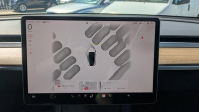 Tesla Model Y Performance Dual Motor awd (9)