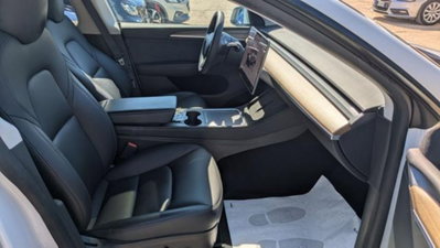 Tesla Model Y Performance Dual Motor awd (10)