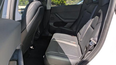 Tesla Model Y Performance Dual Motor awd (16)