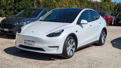 Tesla Model Y Performance Dual Motor awd (2)