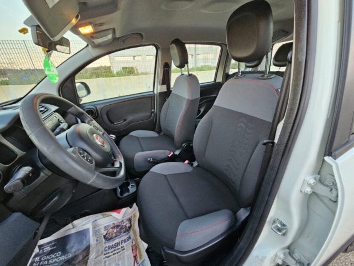 Fiat Panda 1.3 MJT 95 CV S&S 4x4 (12)