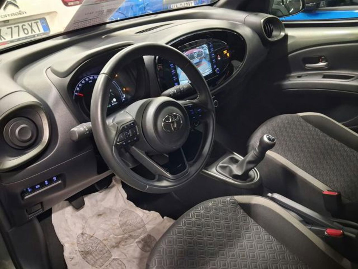 Toyota Aygo X 1.0 VVT-i 72 CV 5 porte Limited Air (10)
