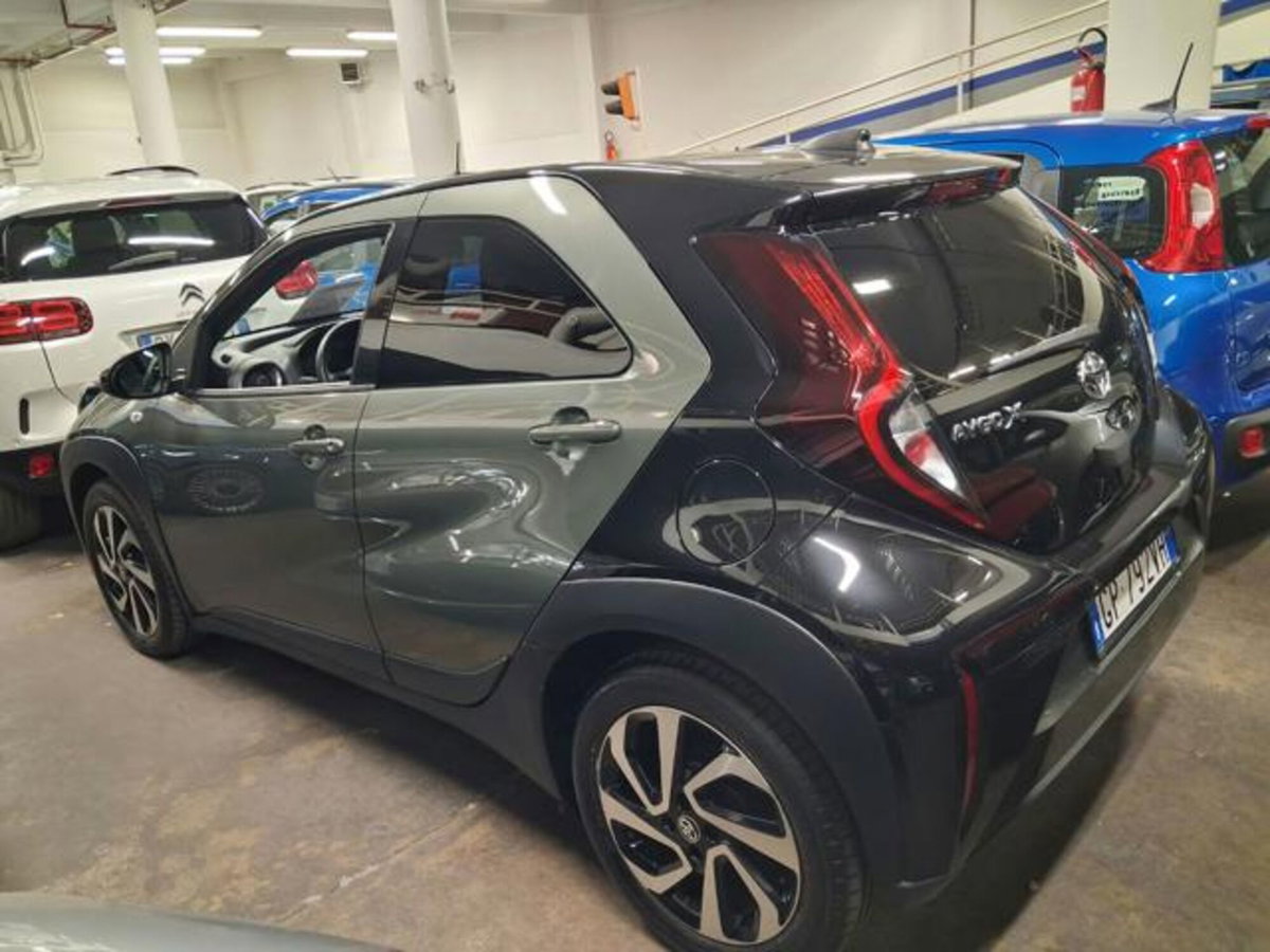 Toyota Aygo X 1.0 VVT-i 72 CV 5 porte Limited Air (4)