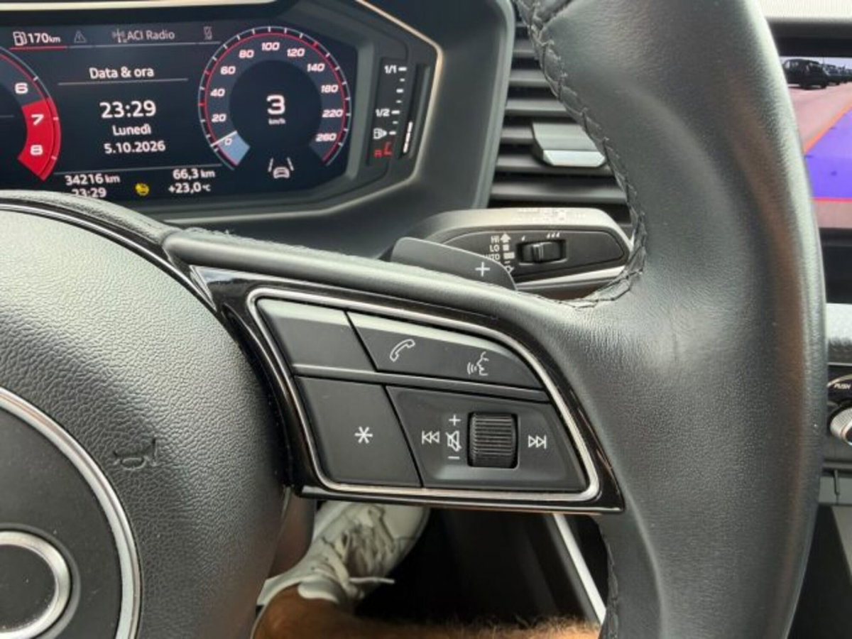 Audi A1 Sportback 30 TFSI S tronic S line edition (17)