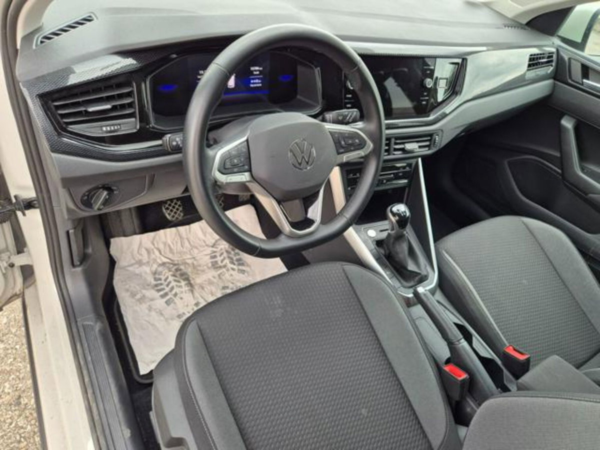 Volkswagen Taigo 1.0 tsi Edition 95cv (10)