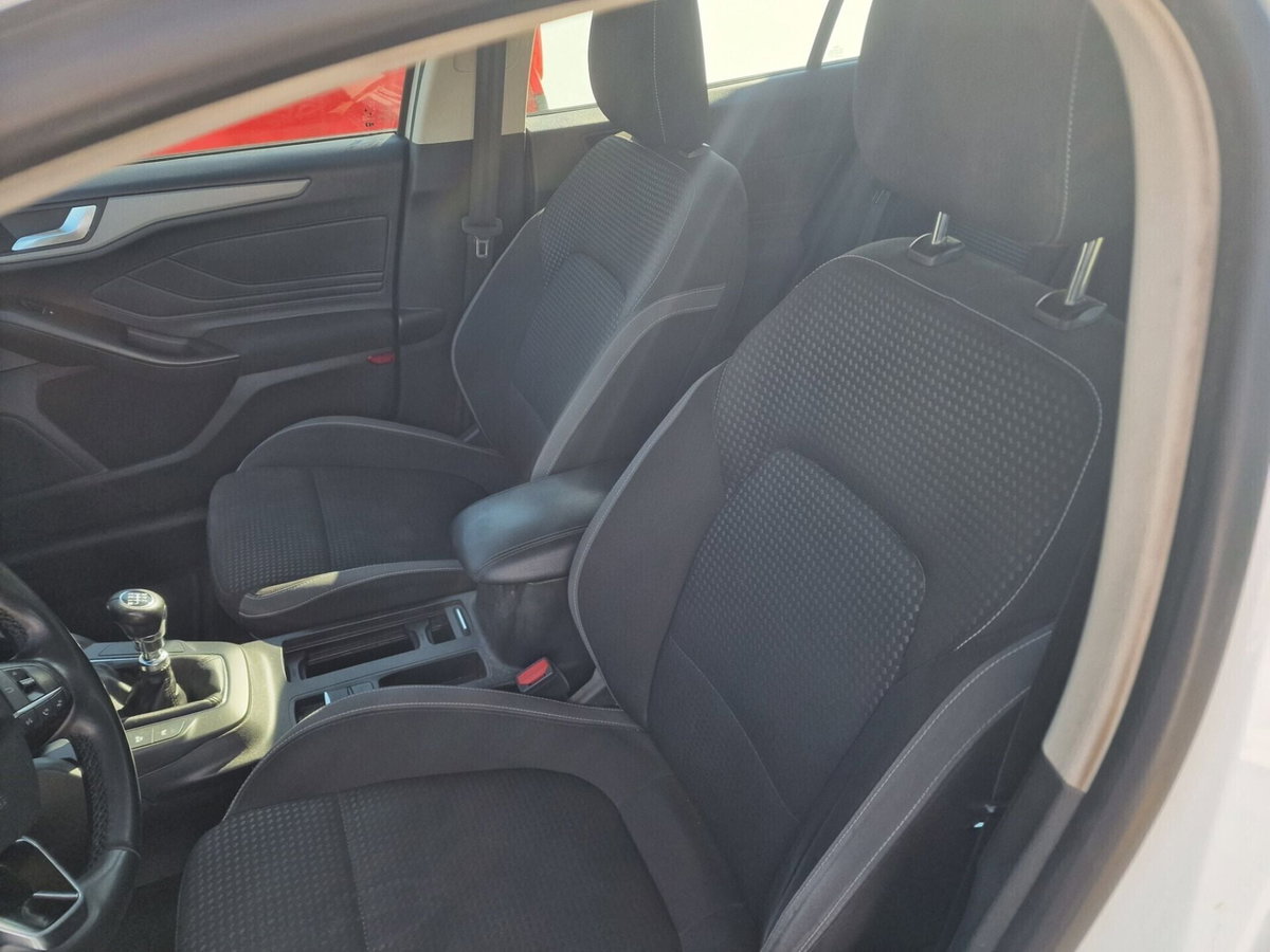 Ford Focus Station Wagon 1.5 EcoBlue 120 CV automatico SW Business (9)