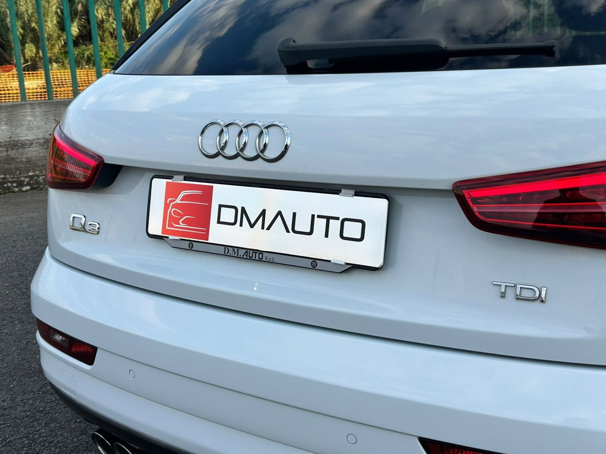 Audi Q3 2.0 TDI 120 CV (10)