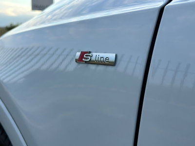Audi Q3 2.0 TDI 120 CV (12)